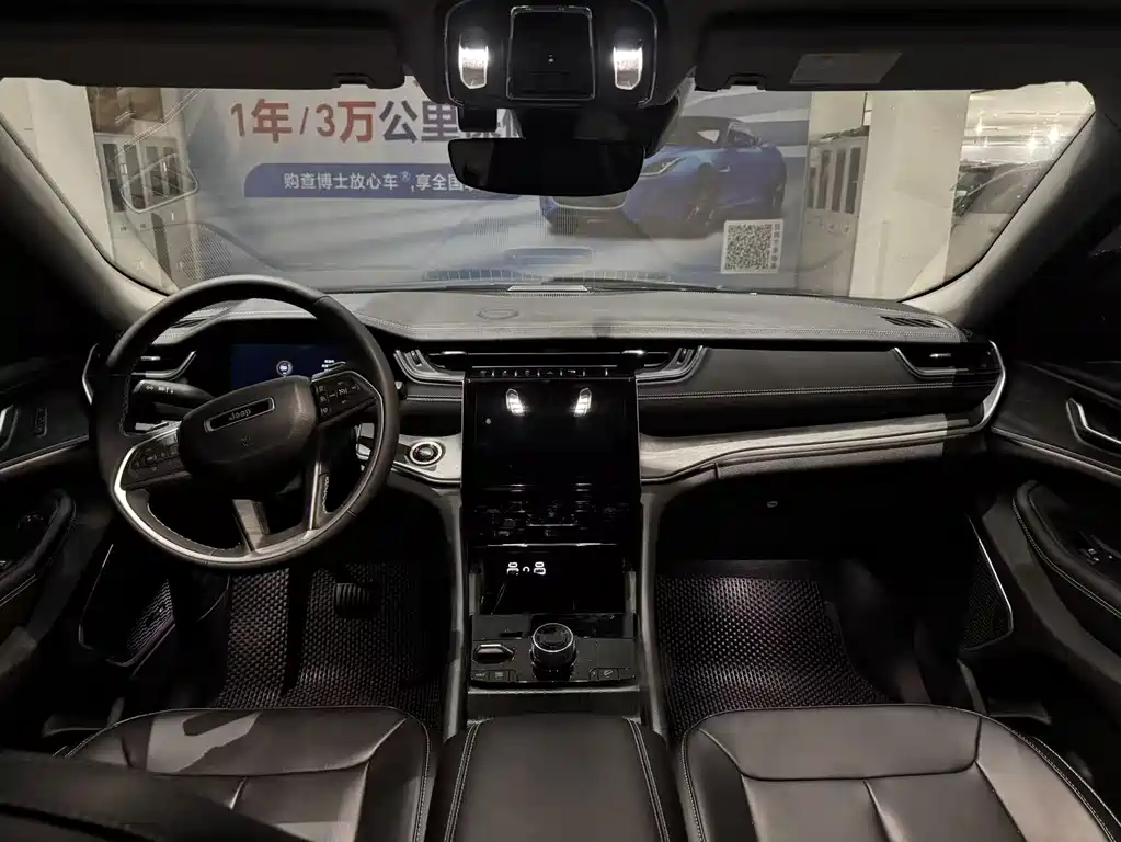 JEEP GRAND CHEROKEE 4XE