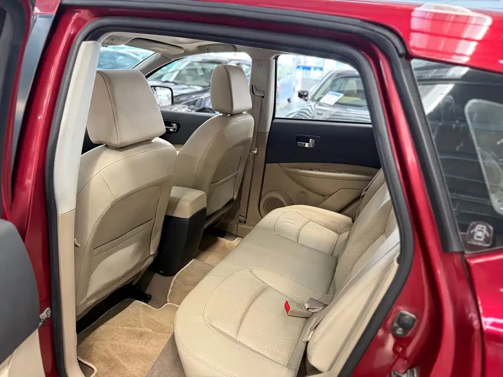 Nissan Qashqai — миниатюра 12
