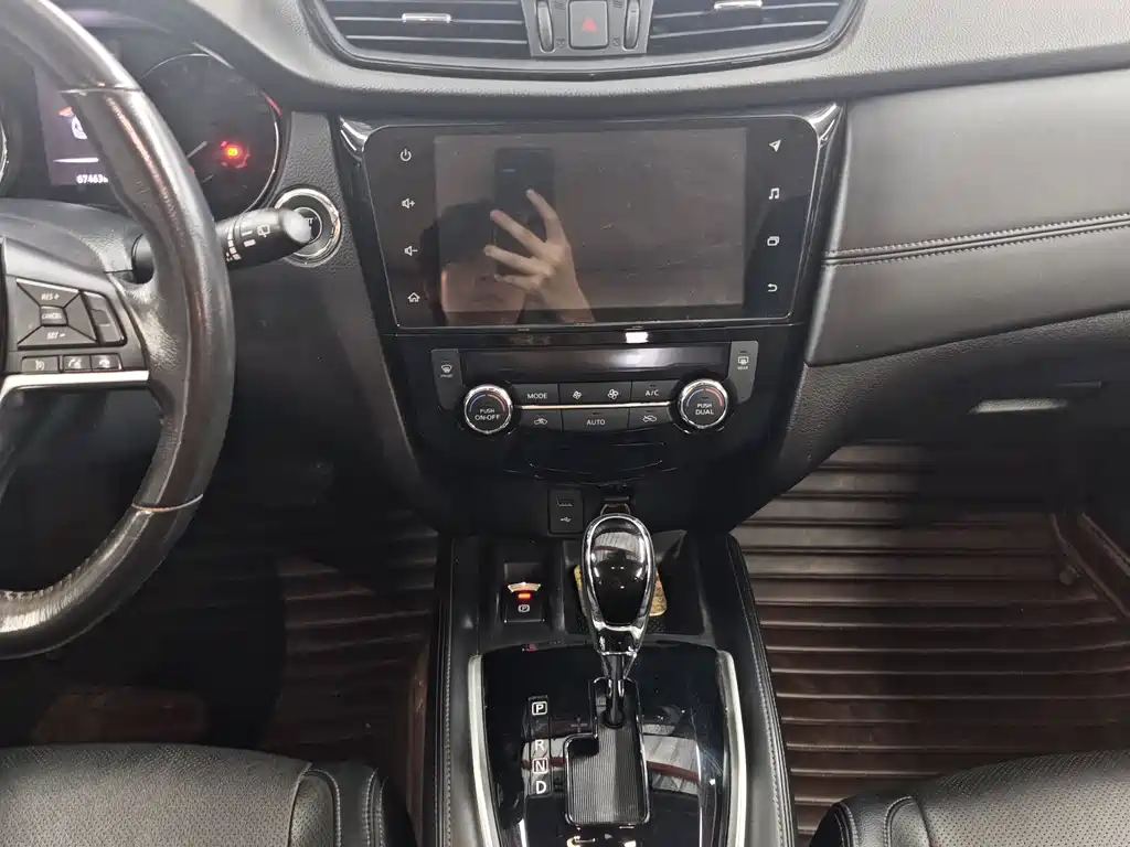 Nissan X-Trail — миниатюра 5