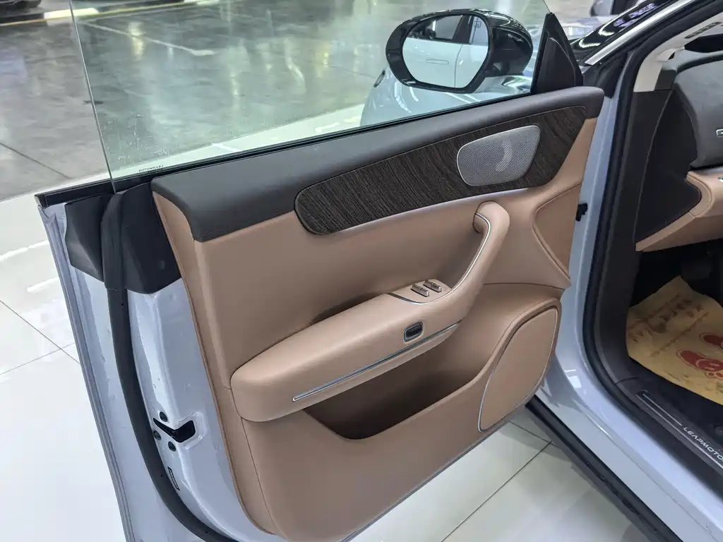 Leapmotor C11 2026 640