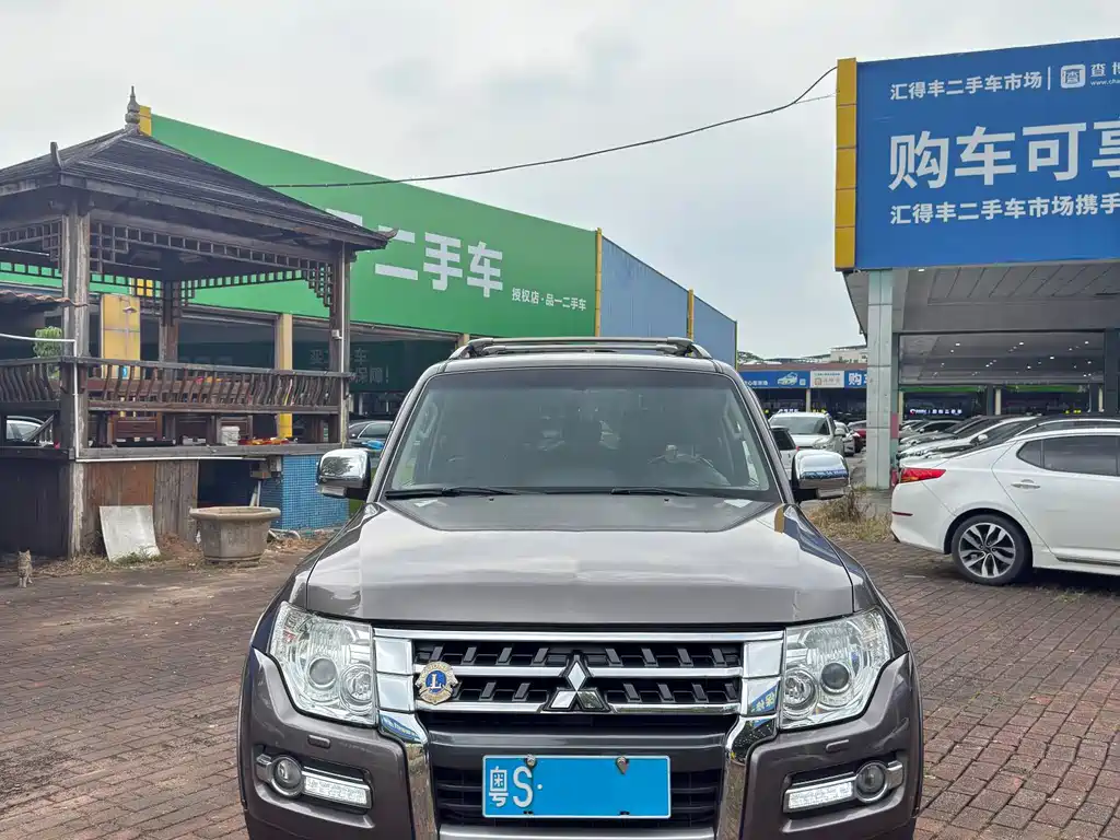 Mitsubishi Pajero (Import) — миниатюра 2