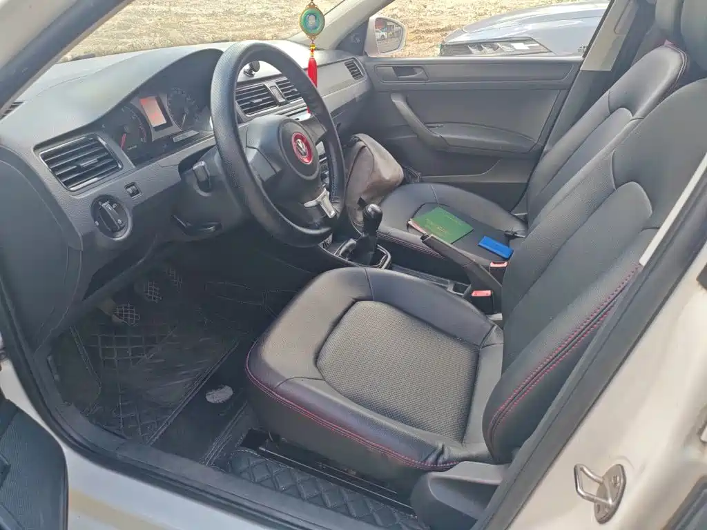 Volkswagen Santana — миниатюра 16