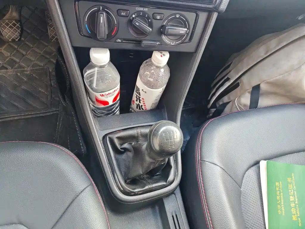 Volkswagen Santana — миниатюра 15