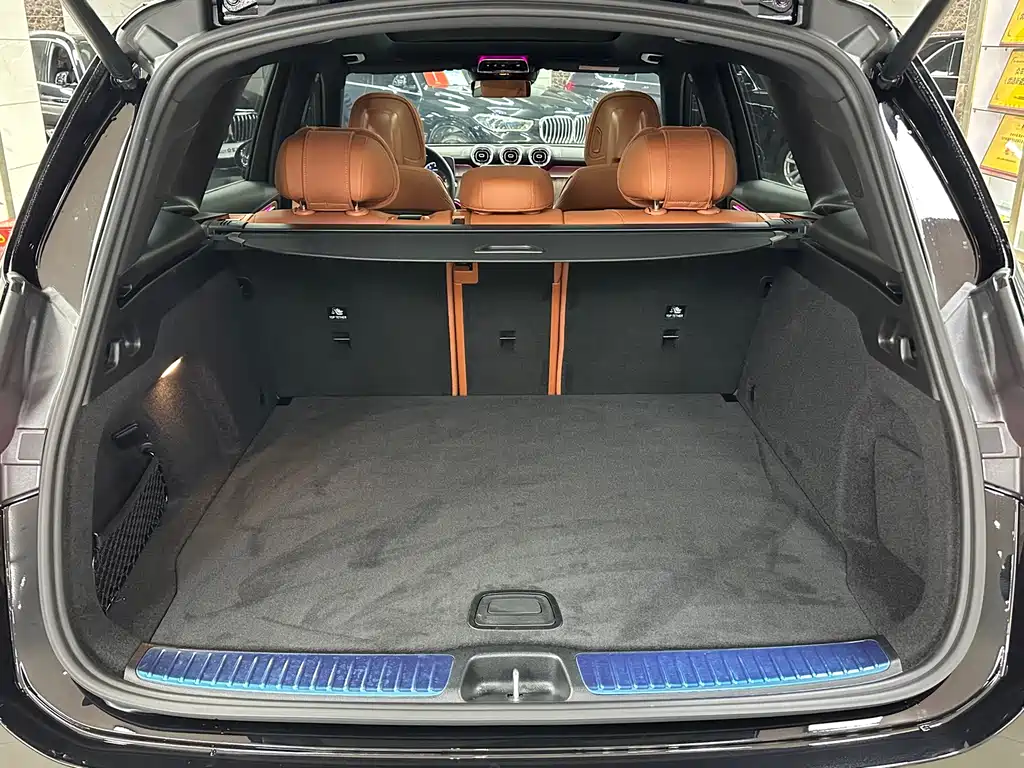 Mercedes-Benz GLC 2026 GLC 300 L 4MATIC 5 мест