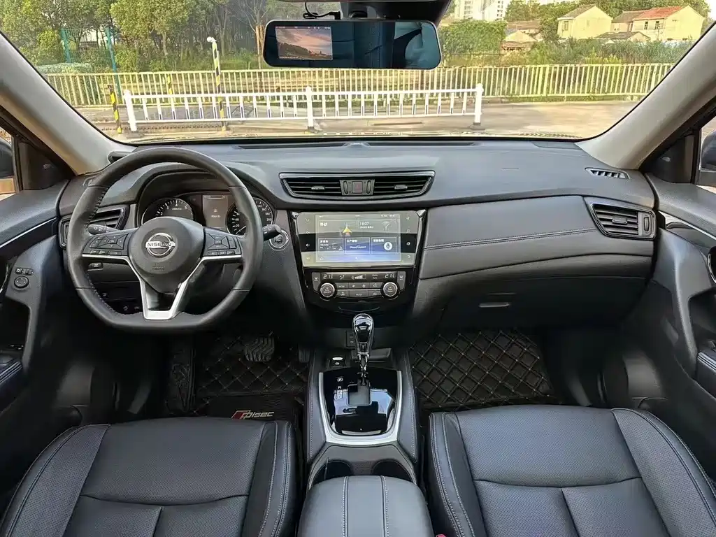 Nissan X-Trail — миниатюра 5