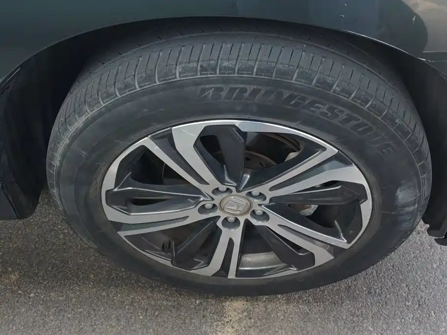 Honda UR-V — миниатюра 6