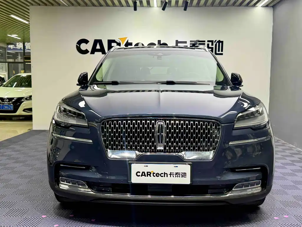 Lincoln Aviator — миниатюра 2