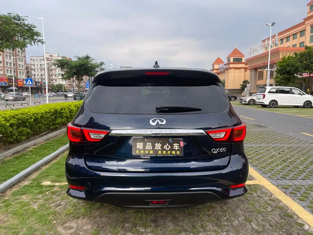 Infiniti QX60 (Import) — миниатюра 5