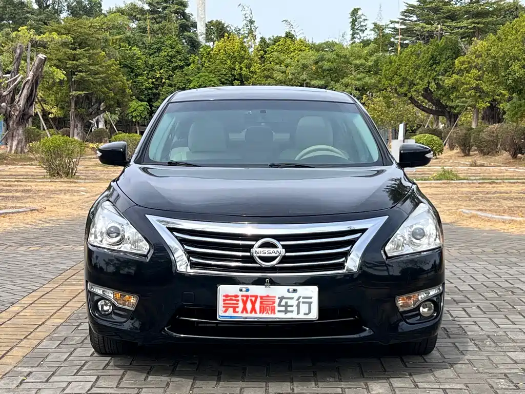 Nissan Altima 2013 2.0L XE Fashion