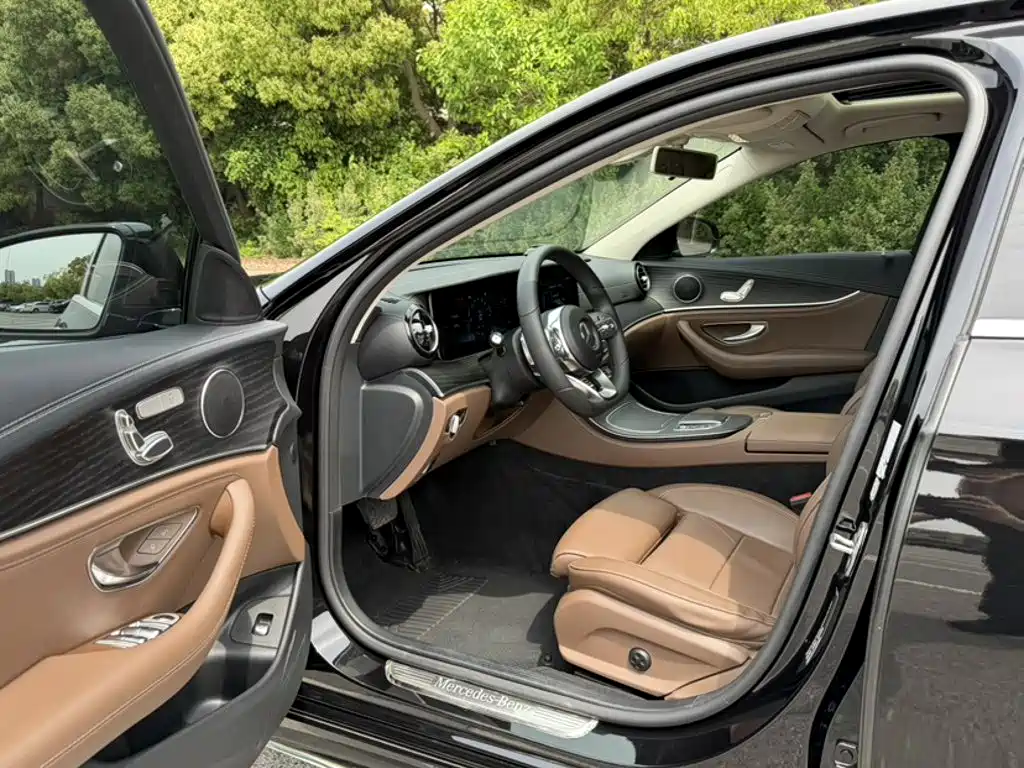 Mercedes-Benz E-Class E 2019 E 260 L Sport
