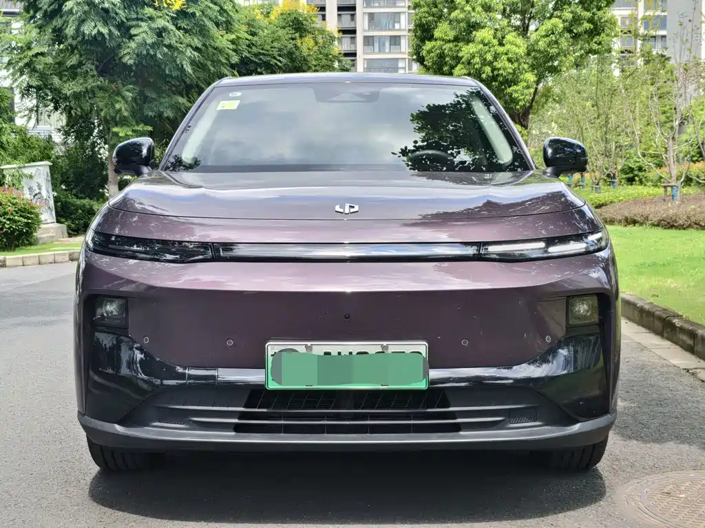 Leapmotor Leapmotor B10 — миниатюра 2