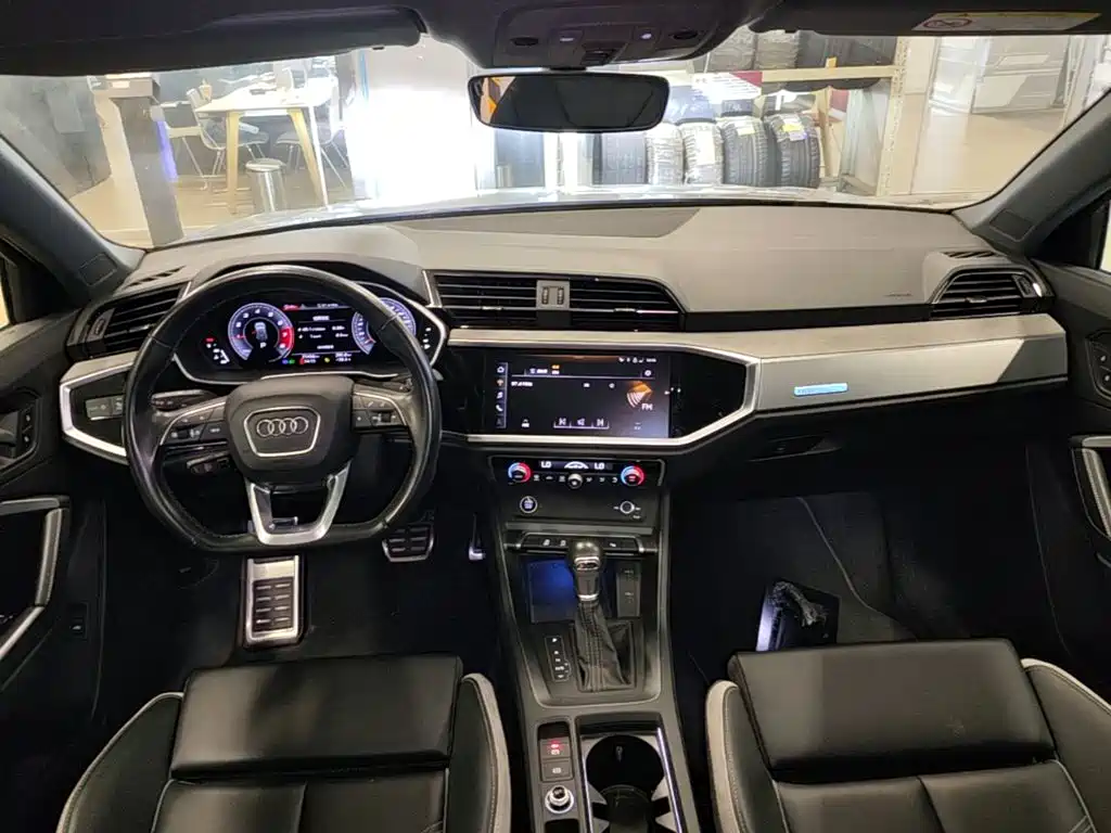 Audi Q3 — миниатюра 10