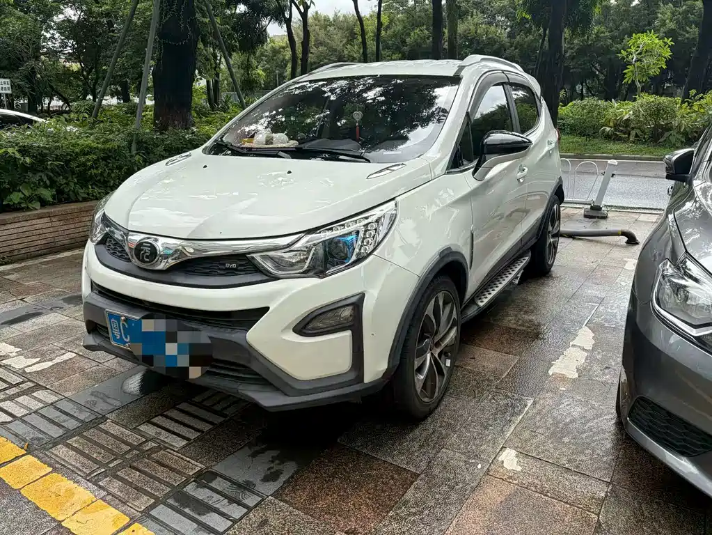 2017 BYD Yuan - zdjęcie 1 z 9