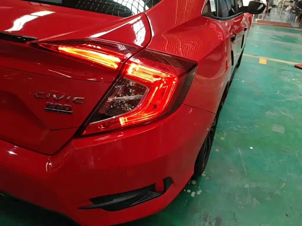 Honda Civic — миниатюра 8