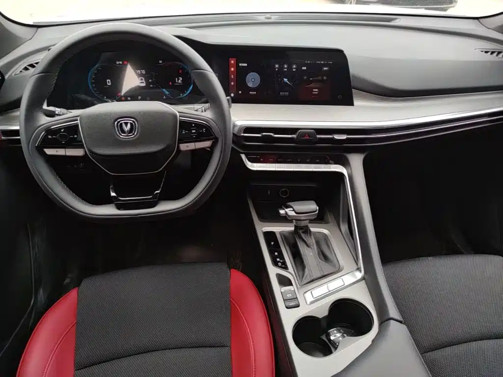 Changan CS35PLUS — миниатюра 10