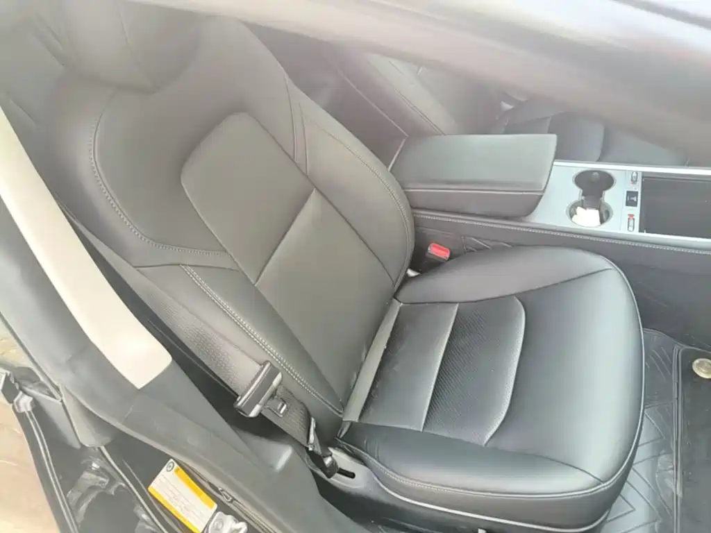 Tesla Model 3 — миниатюра 25