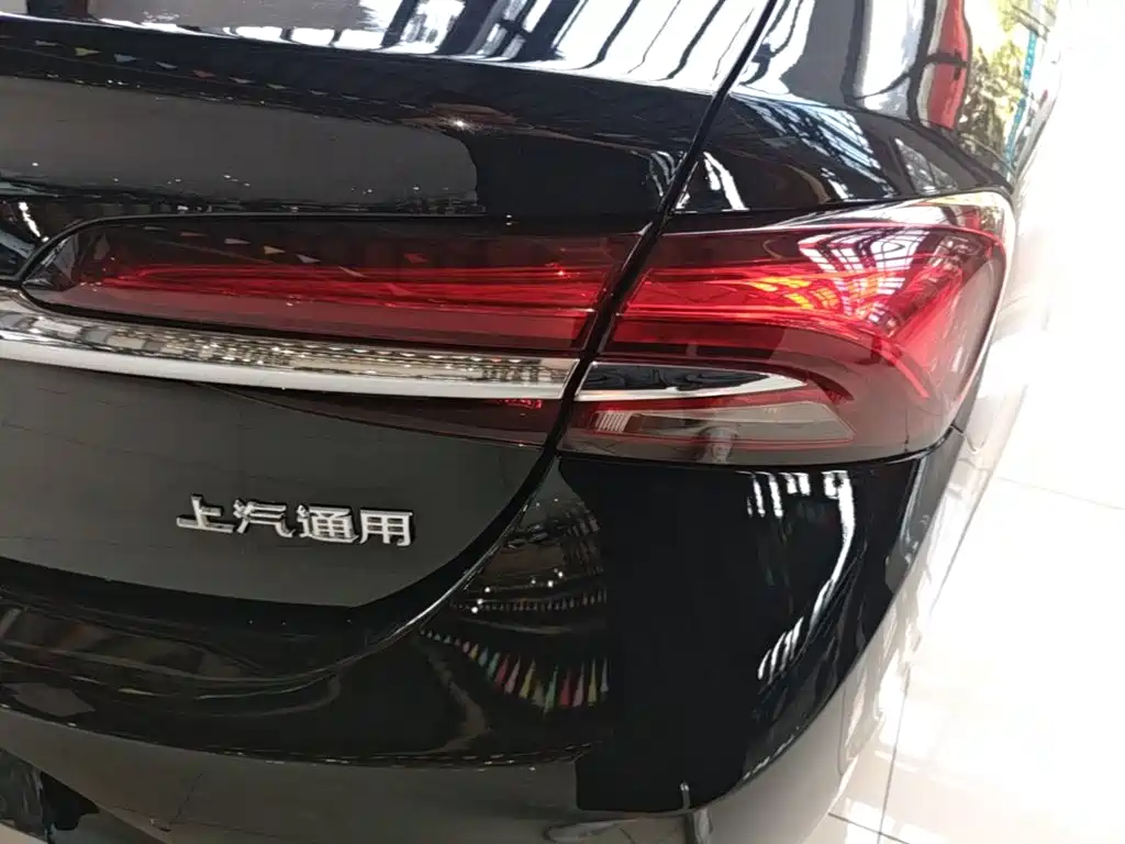 Buick LaCrosse — миниатюра 8