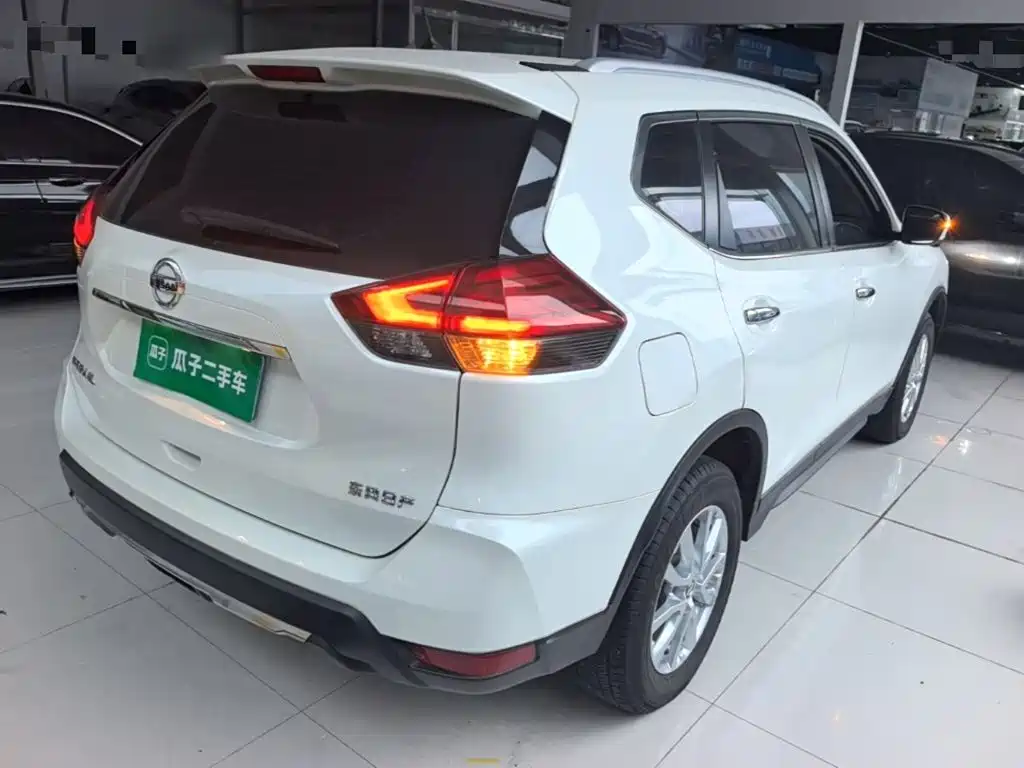 Nissan X-Trail — миниатюра 7