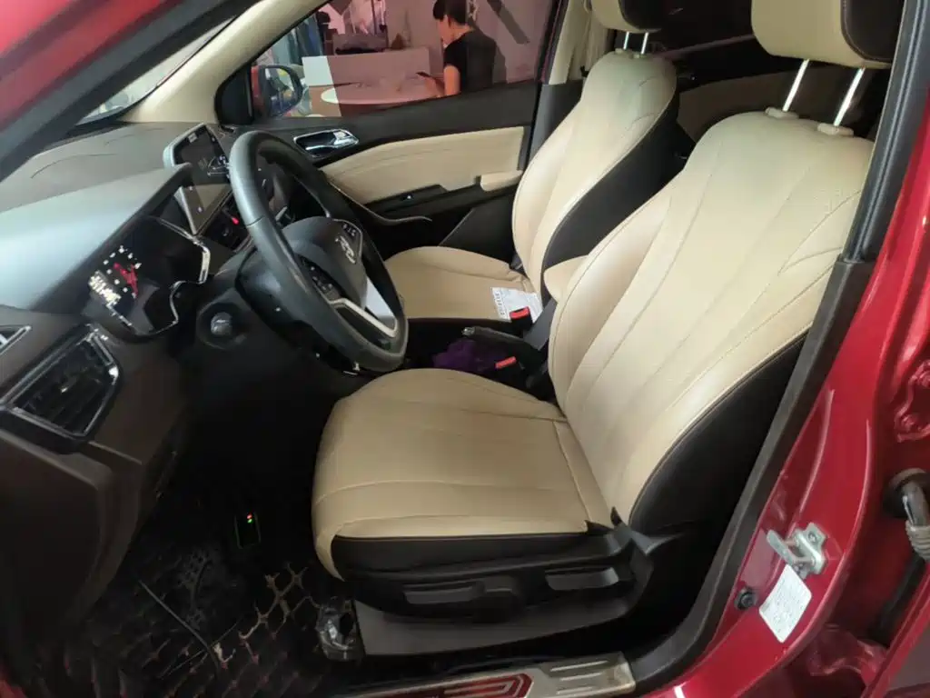 Baojun 310W — миниатюра 15