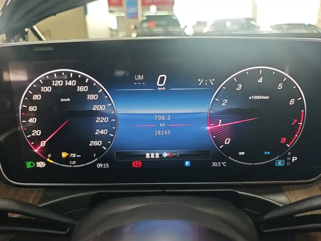 Mercedes-Benz C-Class — миниатюра 12