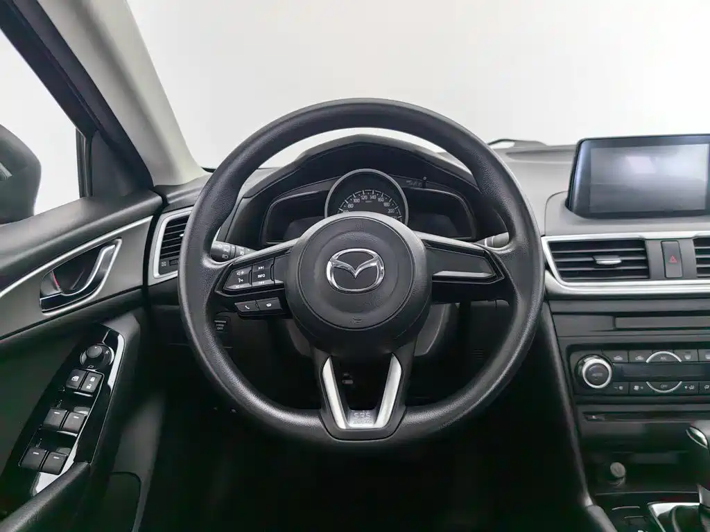 Mazda 3 Axela — миниатюра 11