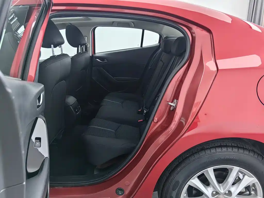 Mazda 3 Axela — миниатюра 15