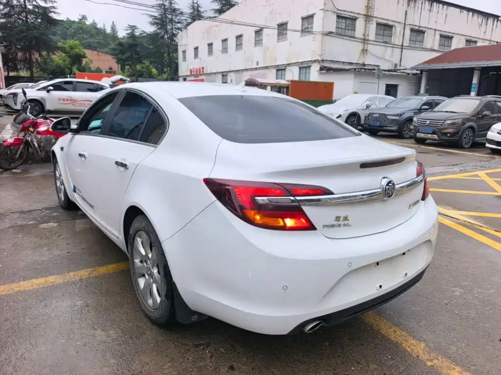 Buick Regal — миниатюра 5