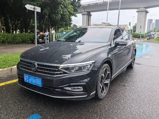2023 Volkswagen Passat