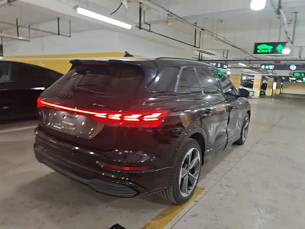 Audi Q5 e-tron 2023 40 e-tron
