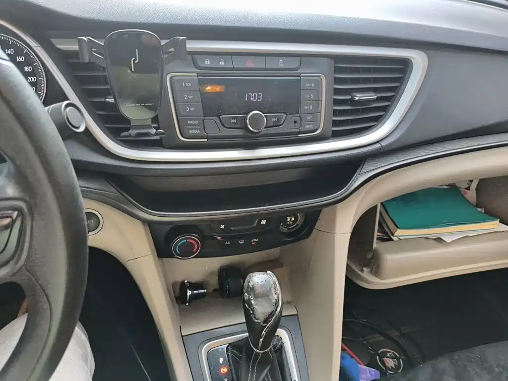 Buick Excelle — миниатюра 6