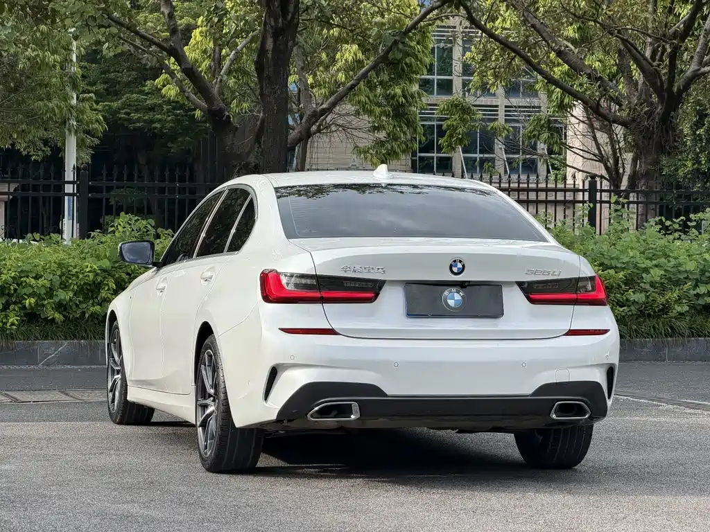 BMW 3 Series — миниатюра 7