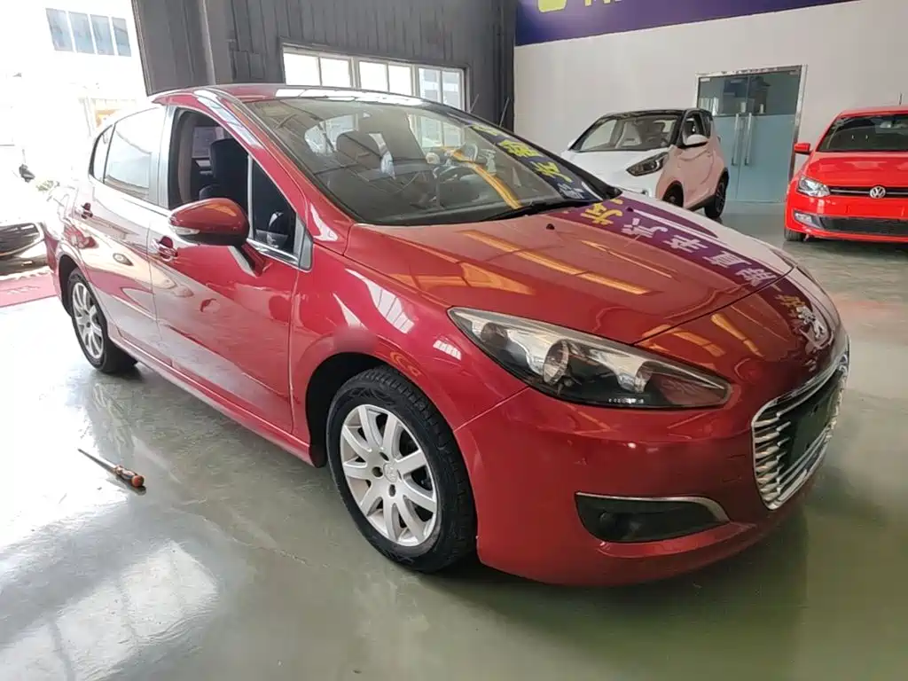 Peugeot 308 — миниатюра 4