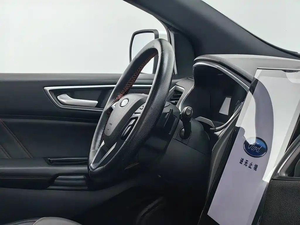 Ford Edge — миниатюра 22