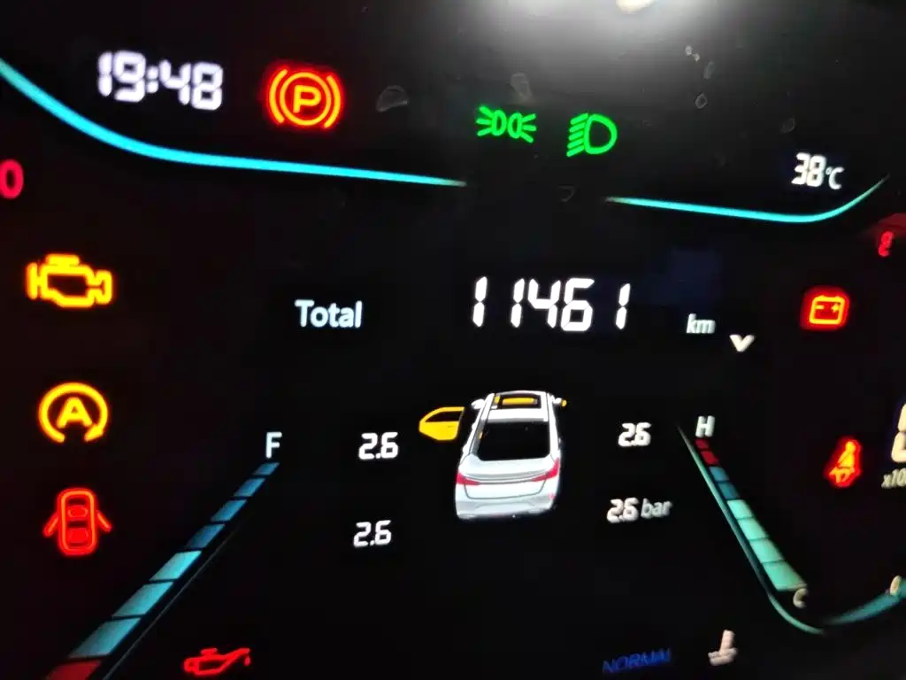 Changan Eado — миниатюра 5