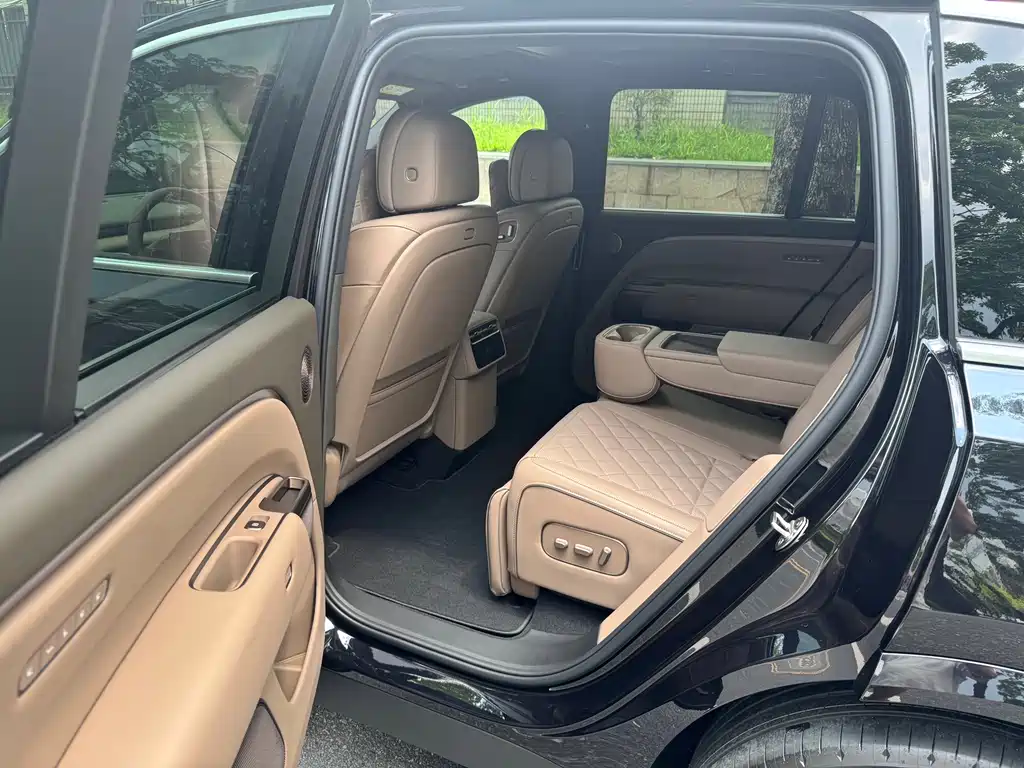 Li Auto Li L8 — миниатюра 5