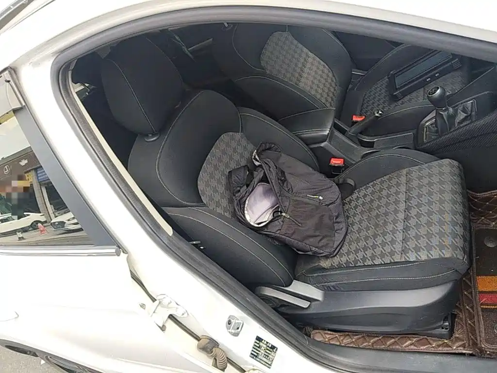 MG ZS — миниатюра 25