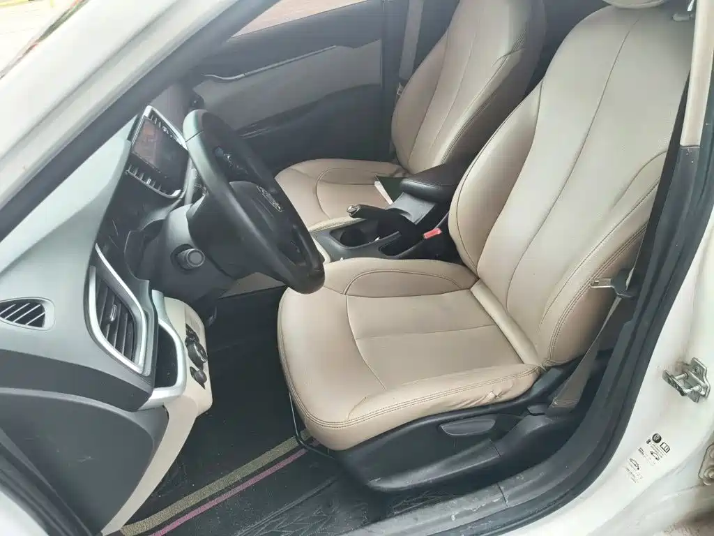 Buick Excelle — миниатюра 11