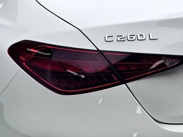 Mercedes-Benz C-Class — миниатюра 20