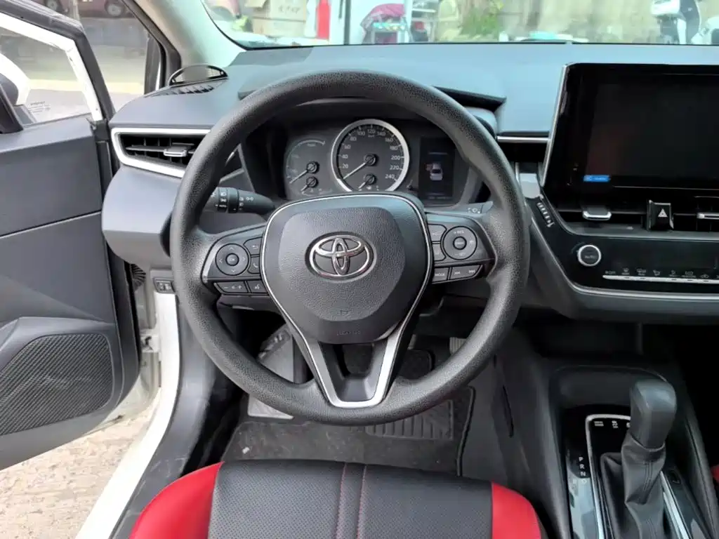 Toyota Corolla — миниатюра 11