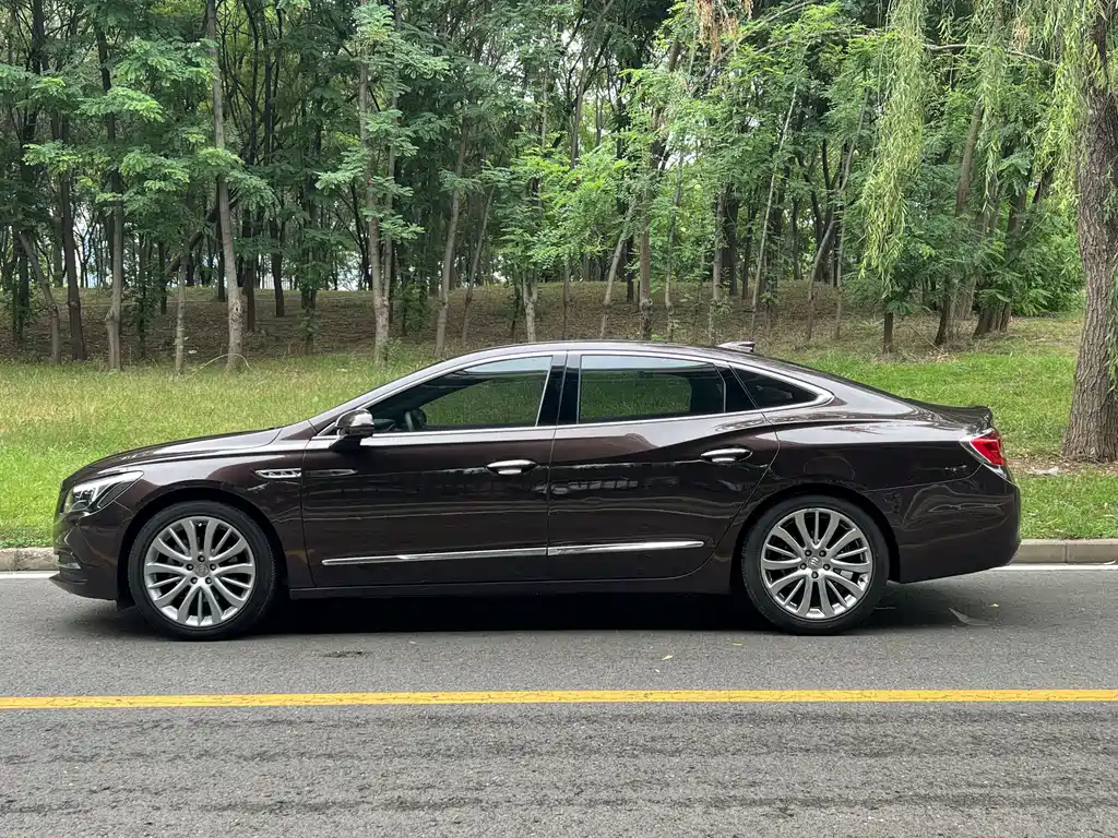 Buick LaCrosse 2016 28T Flagship