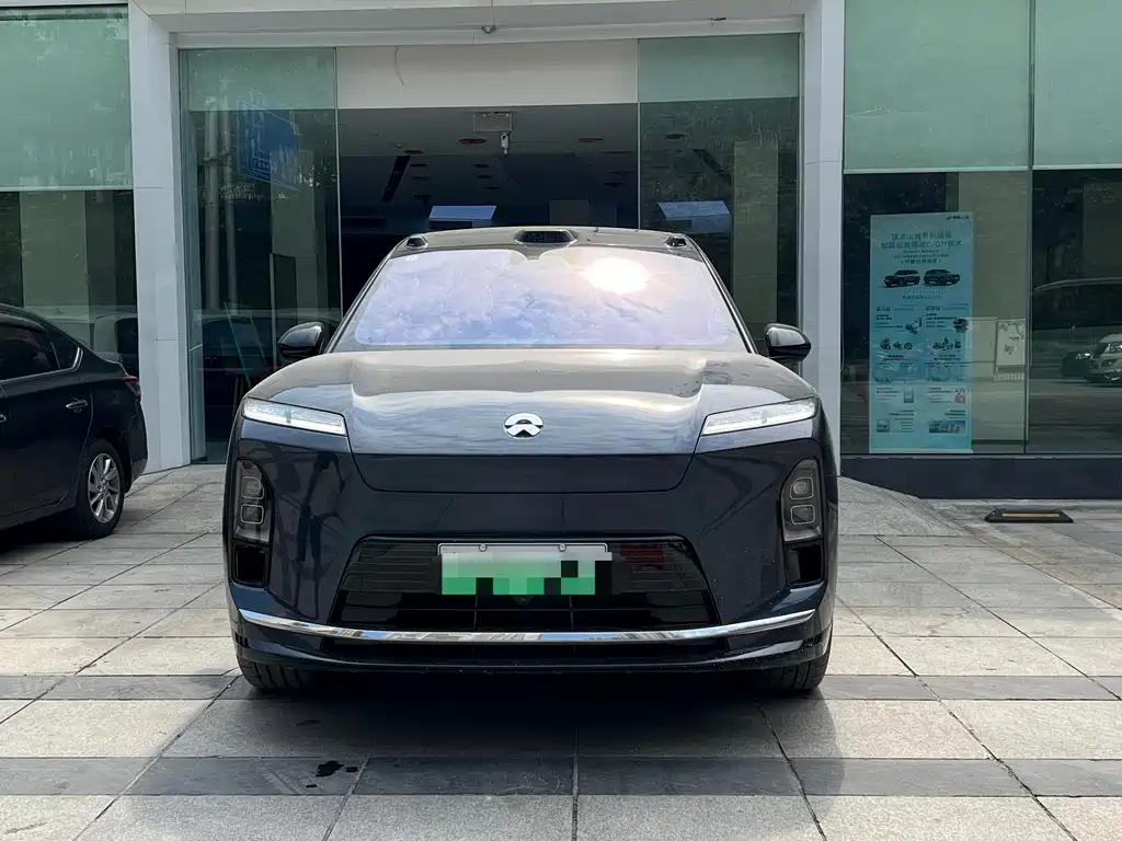 NIO ES8 — миниатюра 2