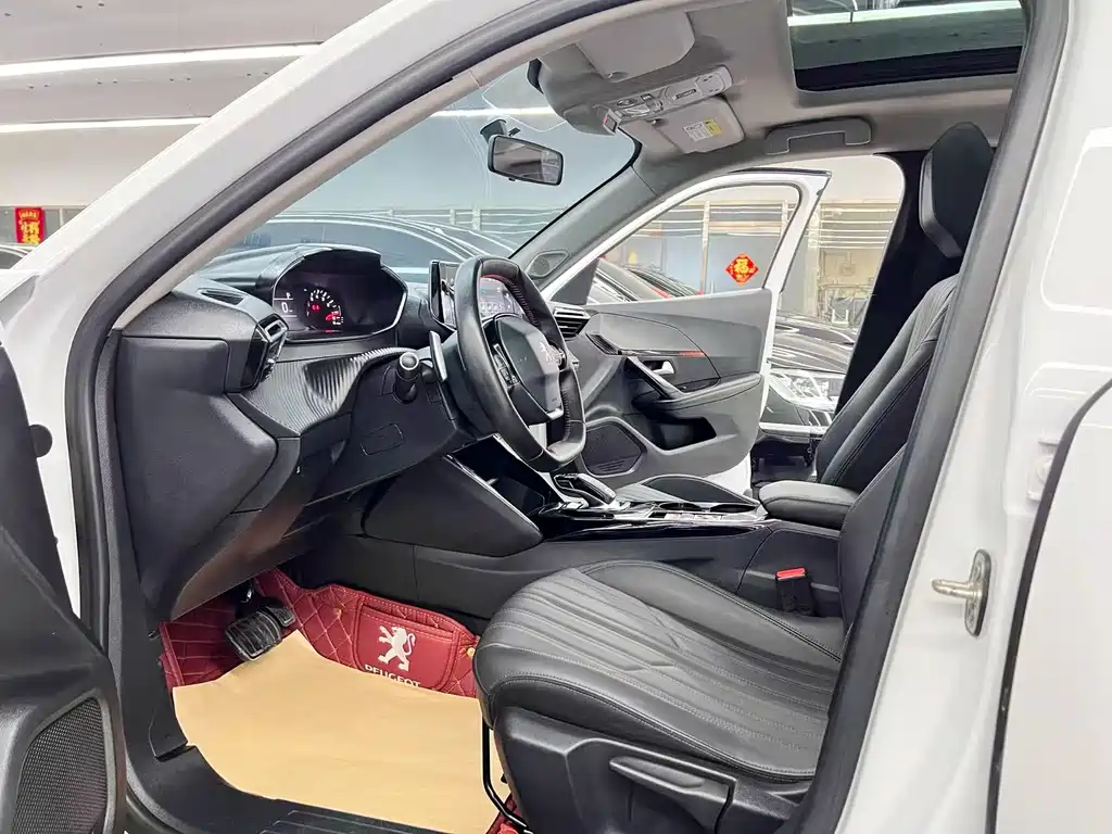 Peugeot 2008 — миниатюра 7