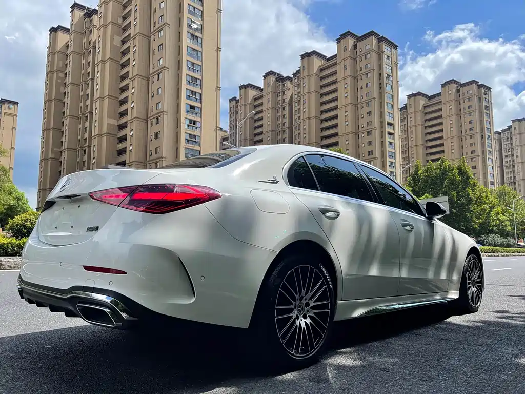 Mercedes-Benz C-Class — миниатюра 4
