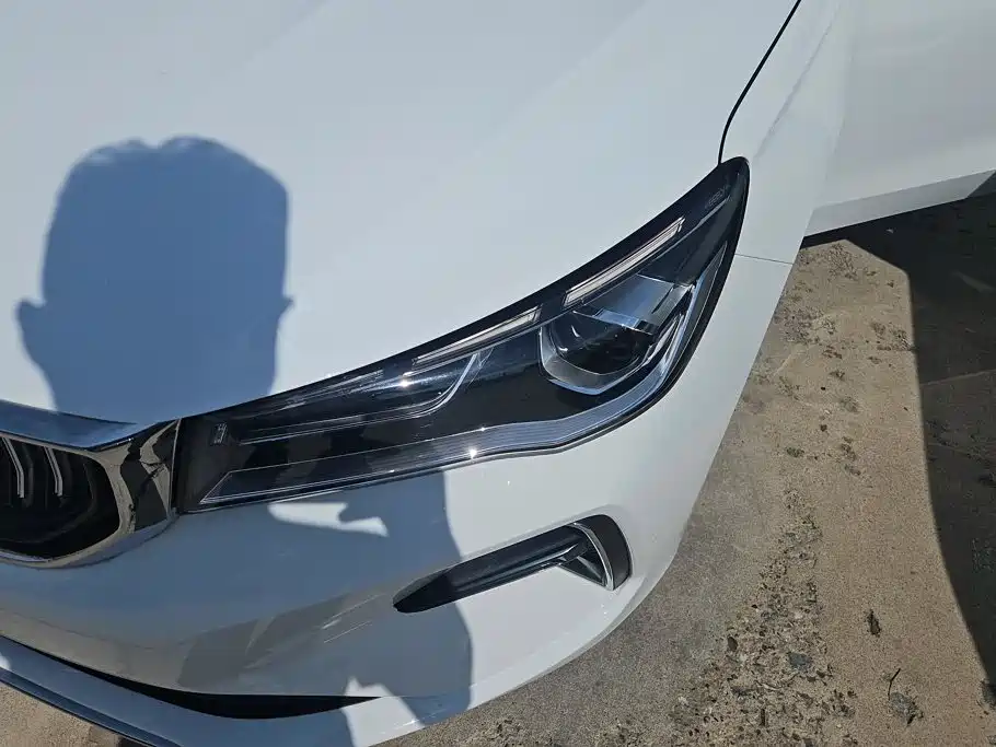 Geely Emgrand — миниатюра 5