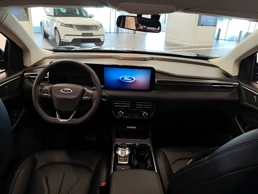 Ford Edge — миниатюра 14