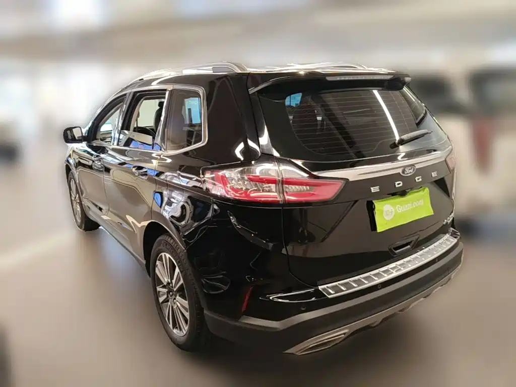 Ford Edge — миниатюра 7