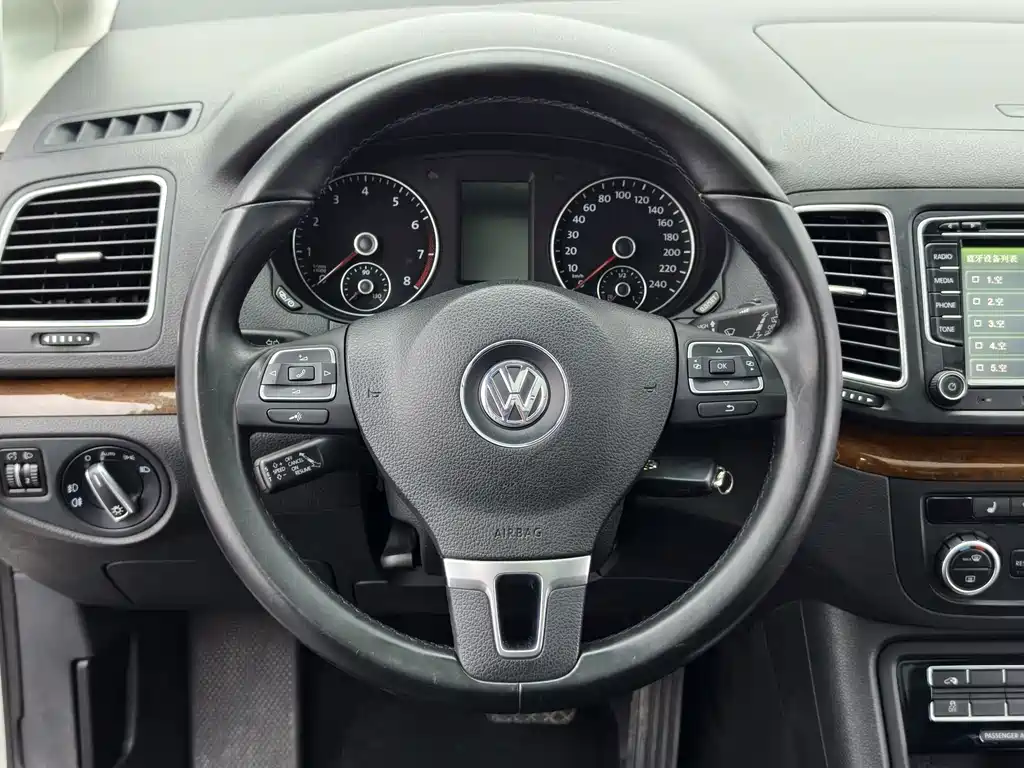 Volkswagen Sharan — миниатюра 28