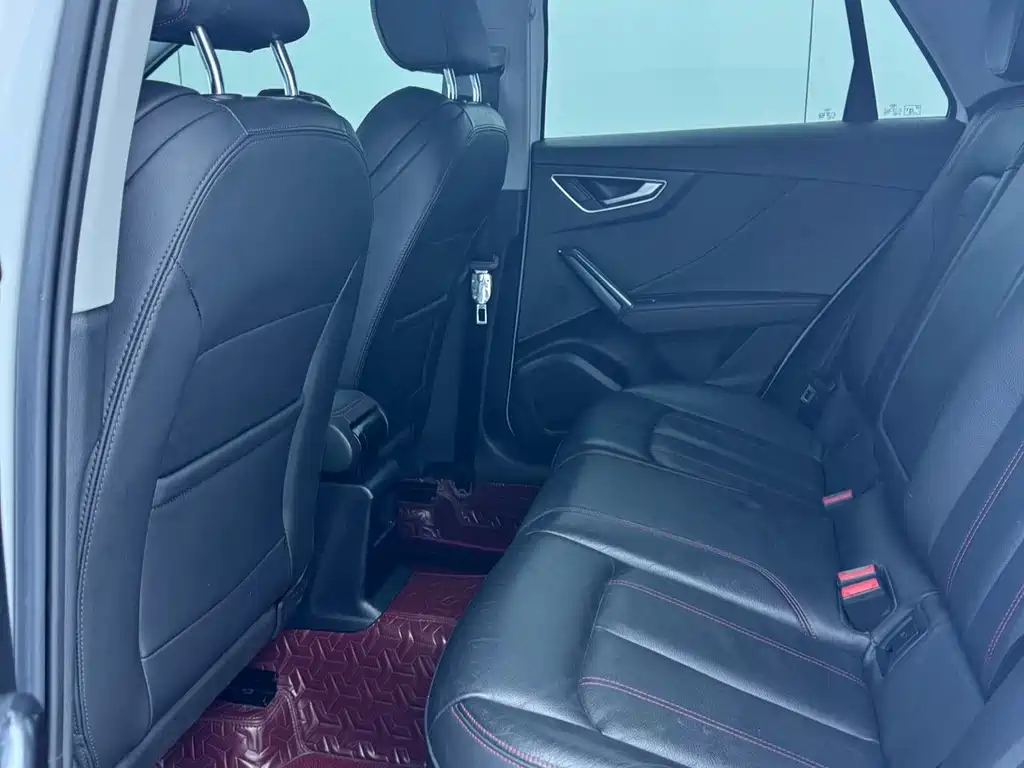 Audi Q2L — миниатюра 12