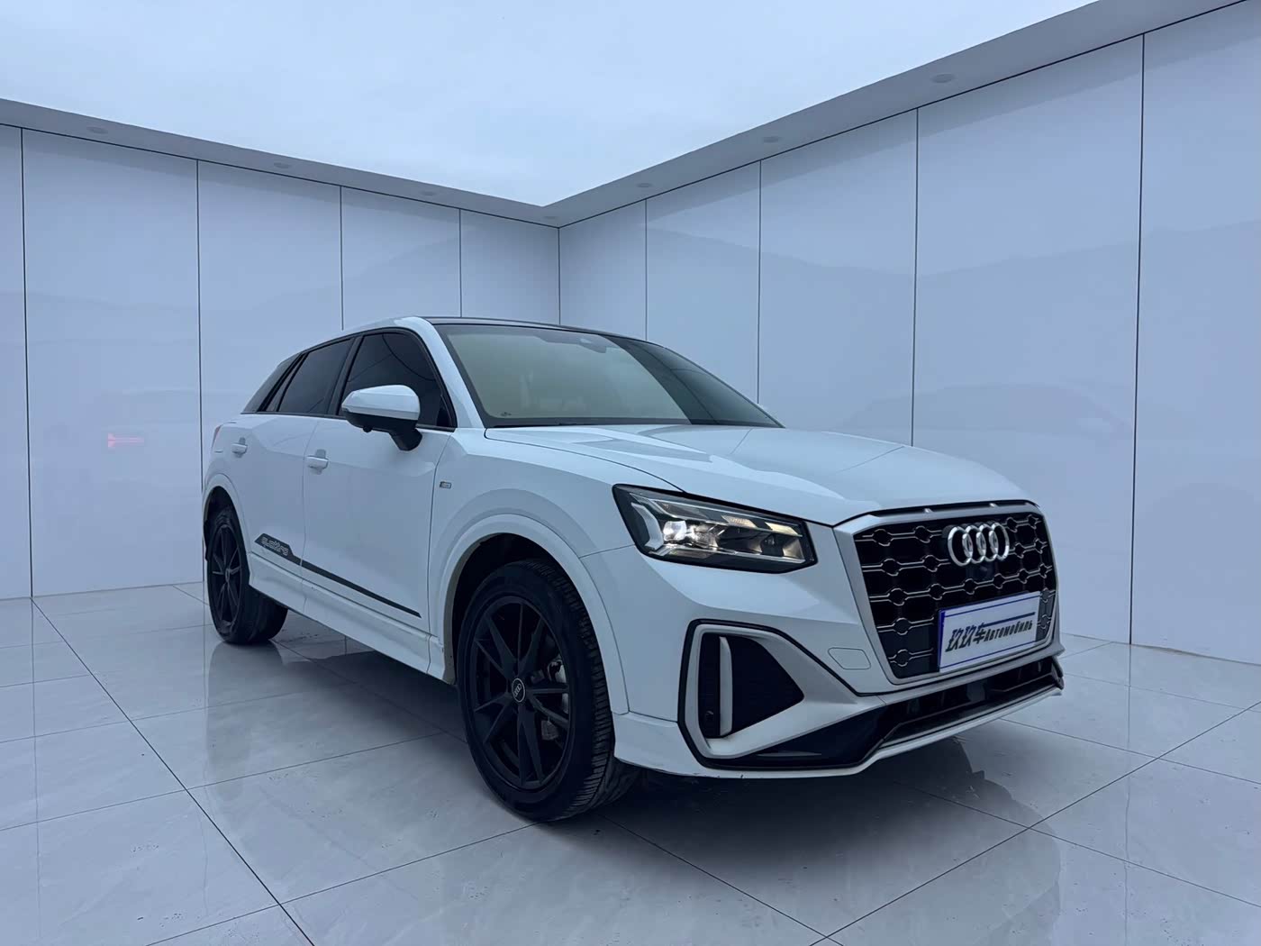 Audi Q2L 1.4 л 2022 г. Белый, пробег 39000 км