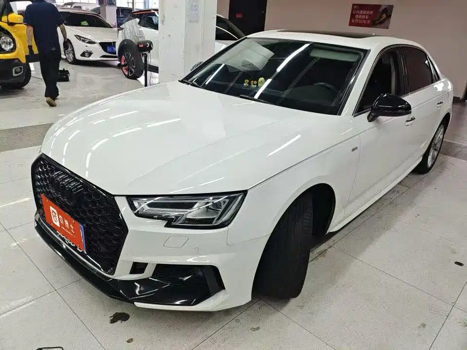 Купить Audi A4L